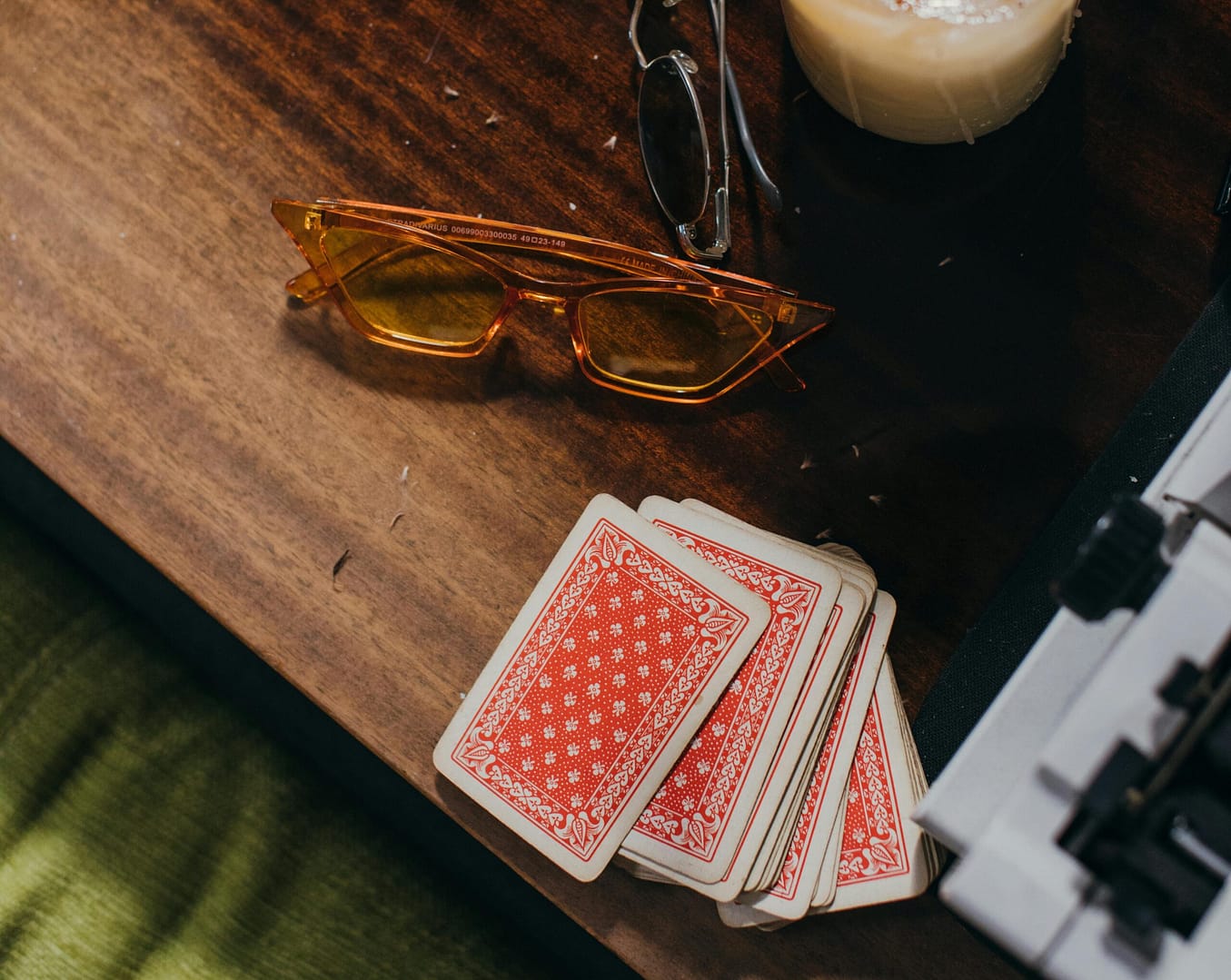 Stoły loftowe 140x80: styl i funkcjonalność w jadalni