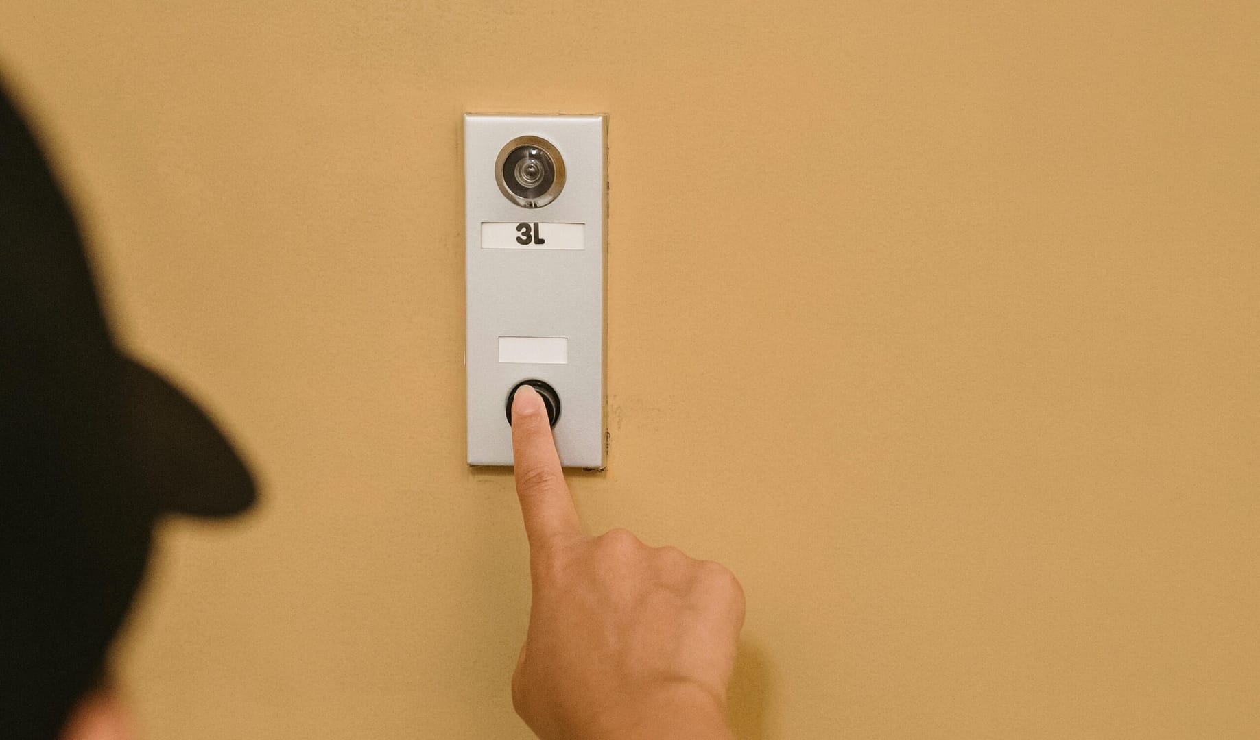 Nowoczesne domofony: jakie funkcje warto wybrać?